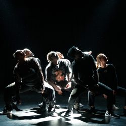 Dansföreställning: Rule